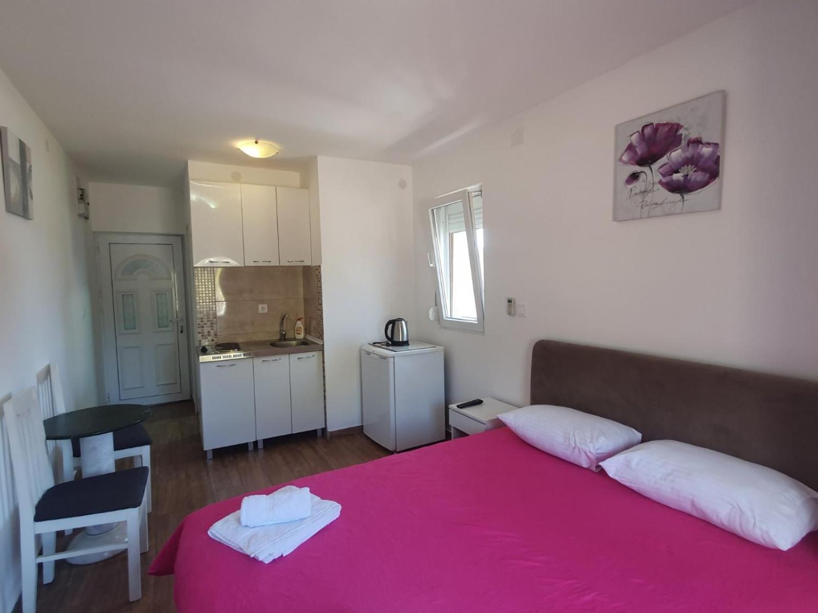 Apartments Luna Bar Kültér fotó