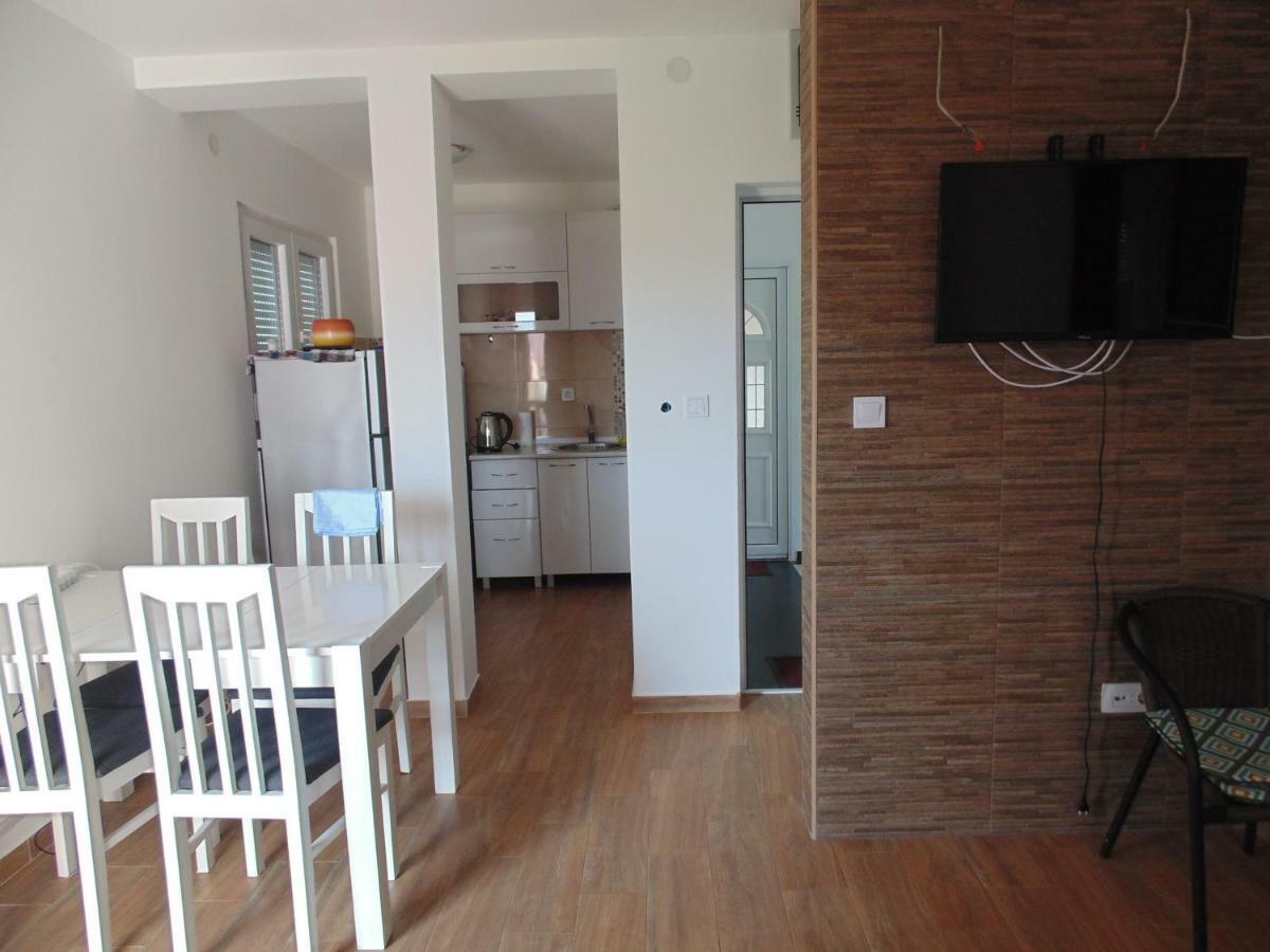 Apartments Luna Bar Kültér fotó